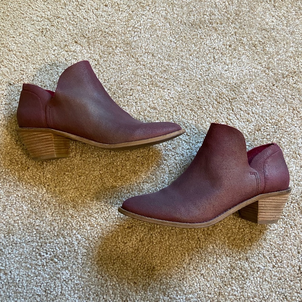 Kelsi Dagger oxblood booties